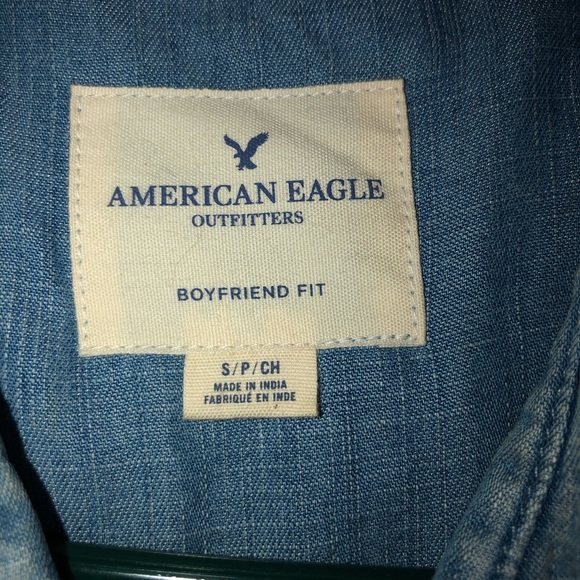 Button down - Picture 2 of 2